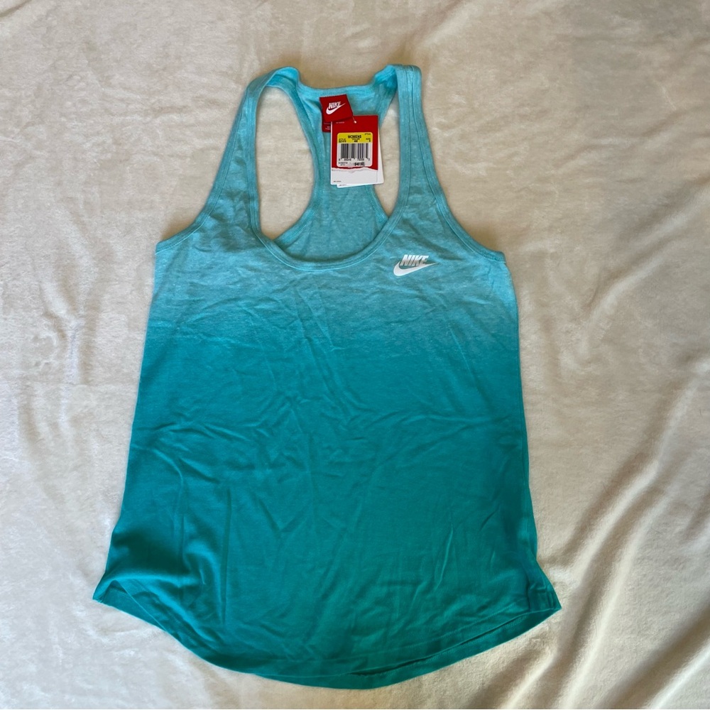 Women’s Nike Tank NWT Size Small